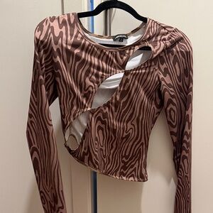 POSTER GIRL long sleeve cutout top